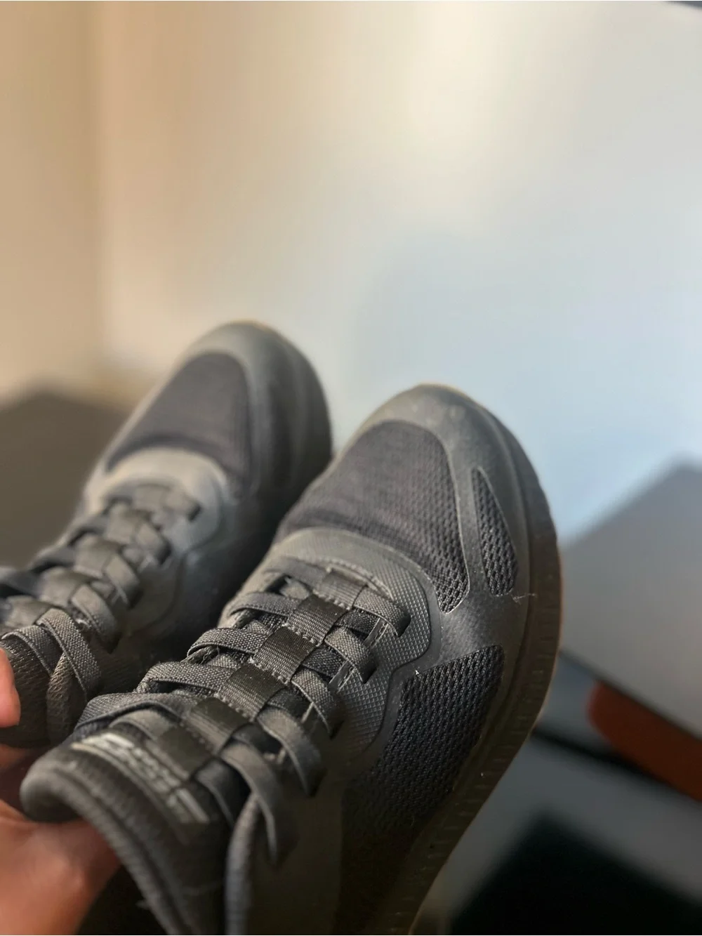 Skechers BOBS Men's Black Athletic Lace-Up Sneakers slip in 9